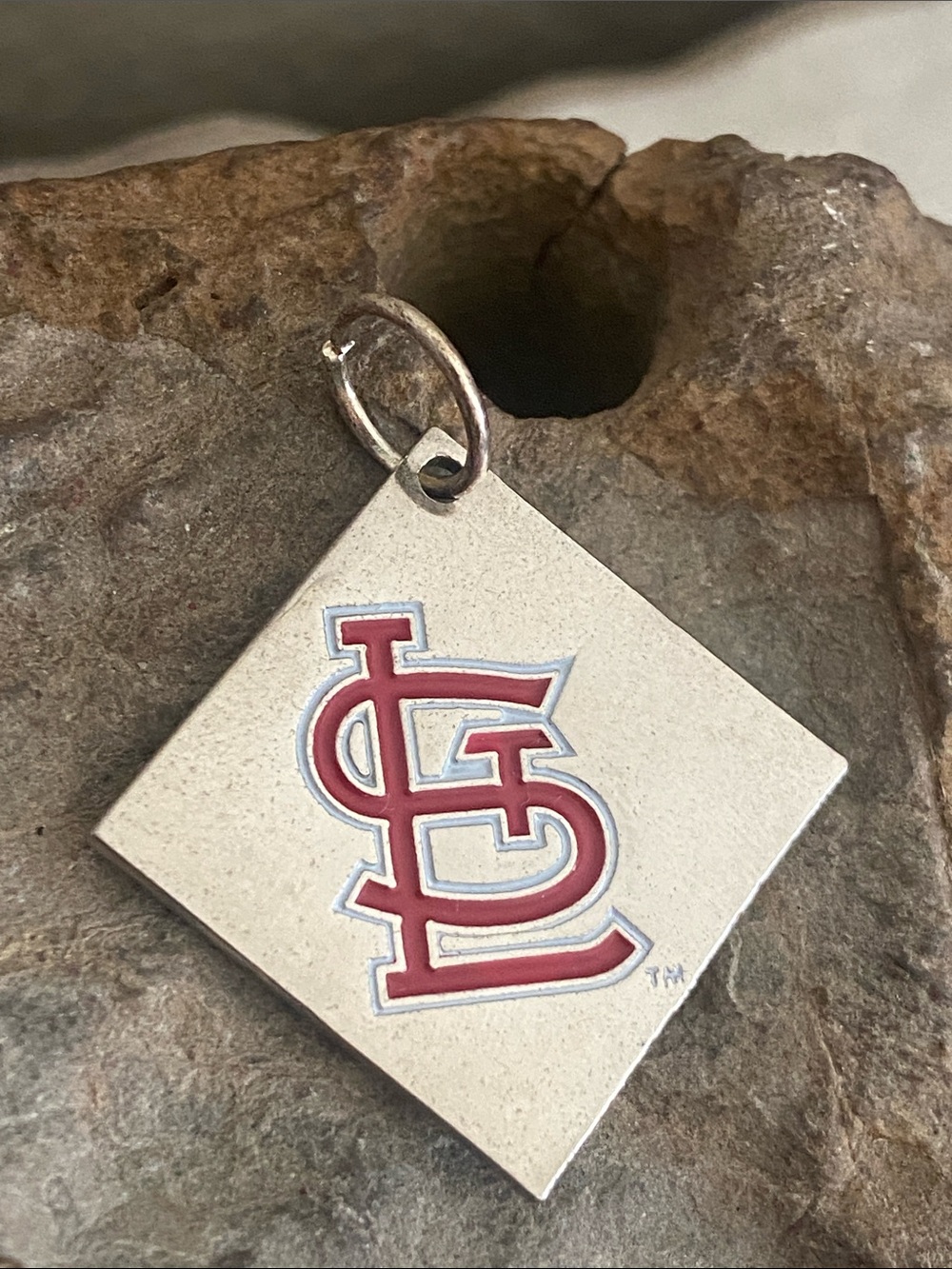 5/$10❤️❤️❤️Vintage St Louis Cardinals Logo Charm Pendant